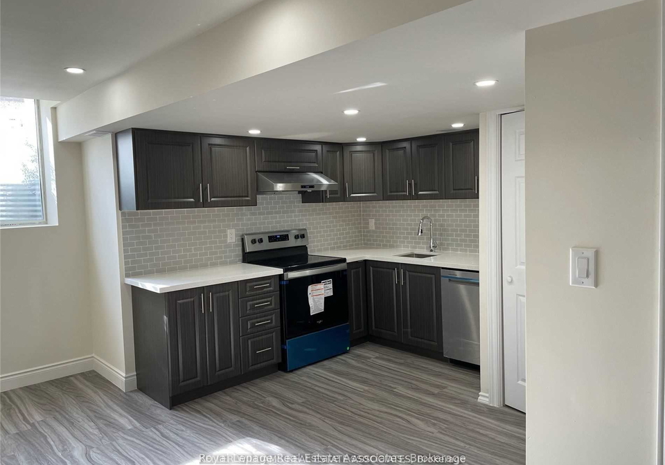 35-elysian-fields-circle-brampton-ontario-w12229607