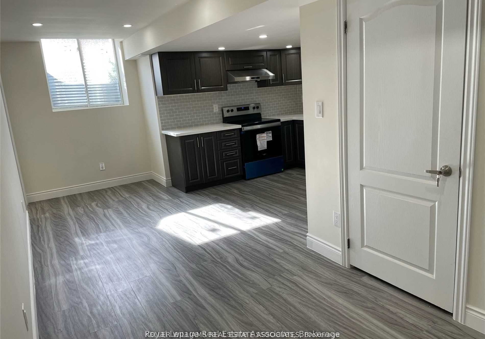 35-elysian-fields-circle-brampton-ontario-w12229607