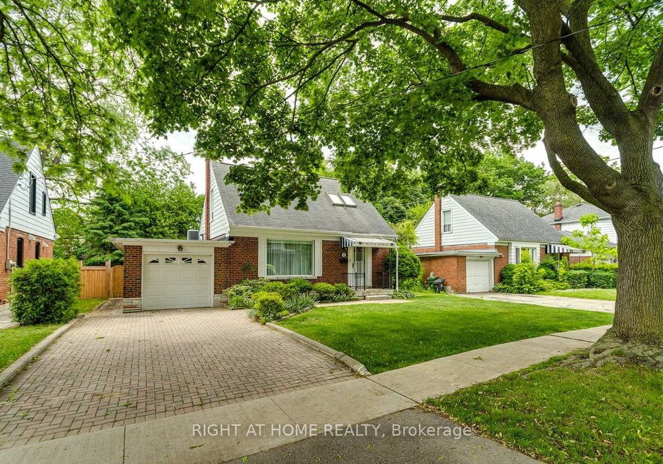 11-ambleside-avenue-etobicoke-ontario-w12229726