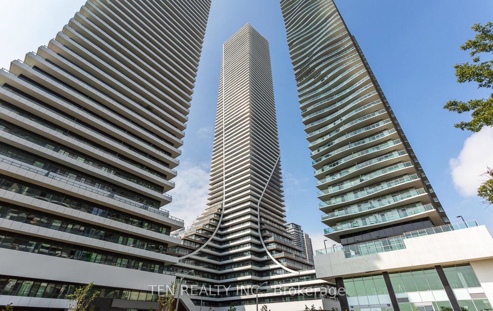 30-shore-breeze-drive-etobicoke-ontario-w12229729