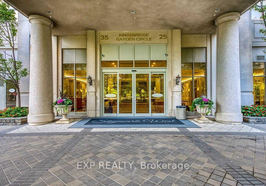 35-kingsbridge-garden-circle-mississauga-ontario-w12229786