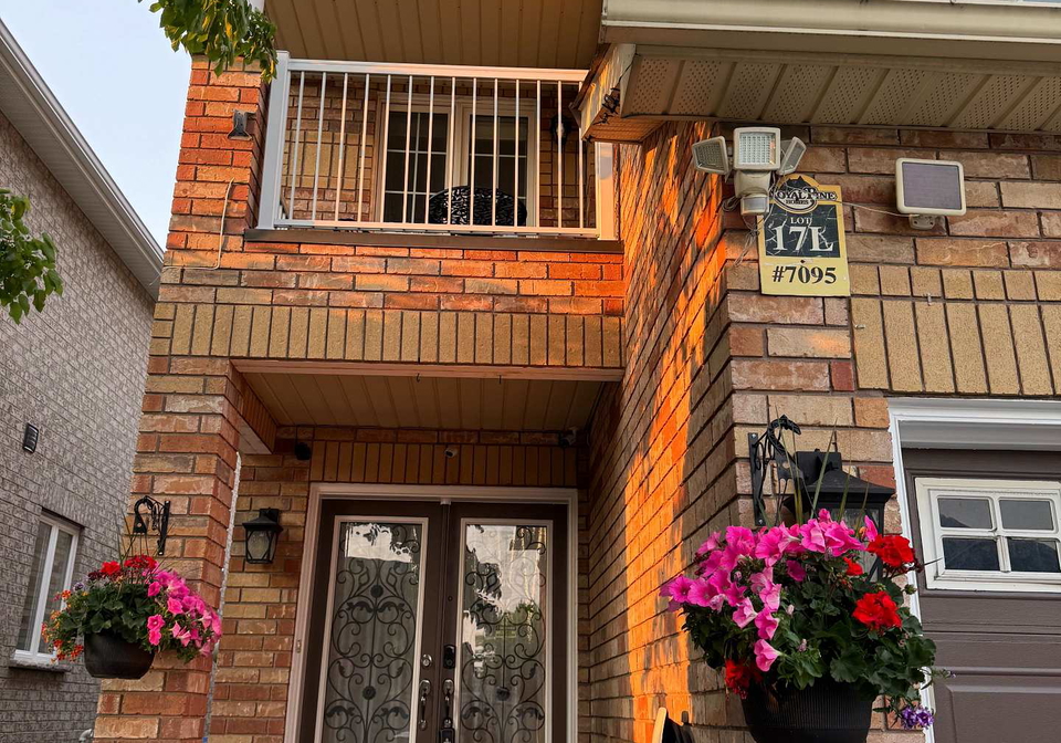 7095-village-walk-mississauga-ontario-w12229932