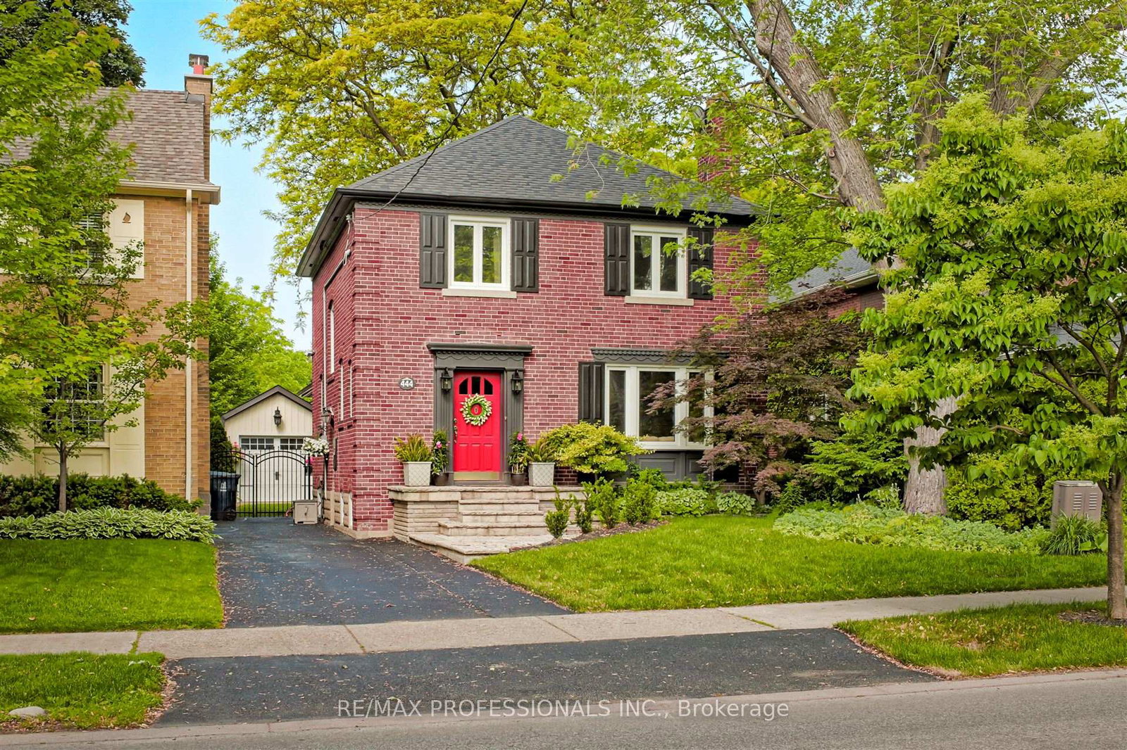 444-prince-edward-drive-n-etobicoke-ontario-w12230105