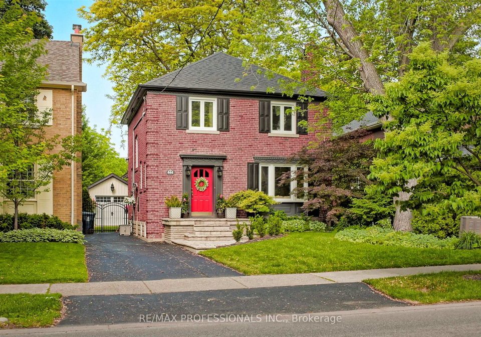 444-prince-edward-drive-n-etobicoke-ontario-w12230105