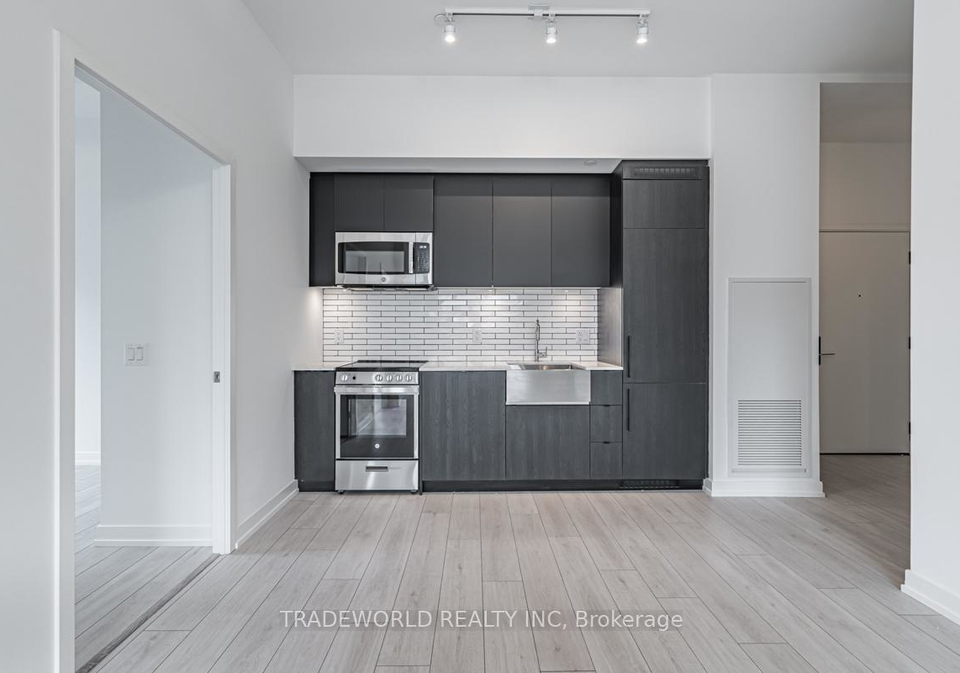 270-dufferin-street-toronto-ontario-w12230250