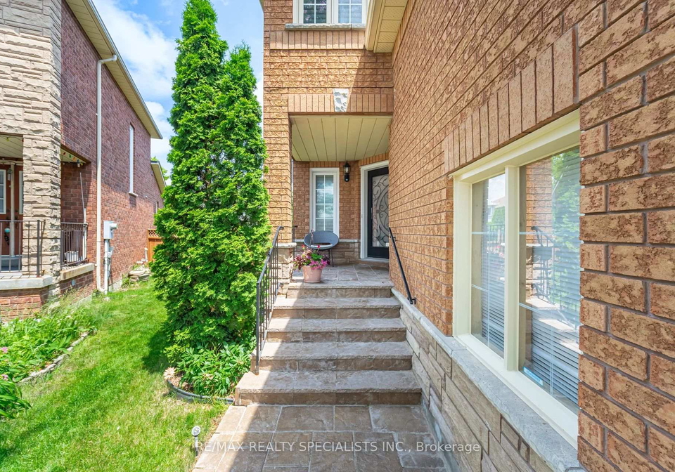 6653-astro-court-mississauga-ontario-w12230270