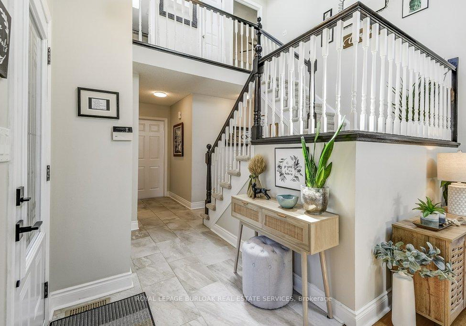 2208-heidi-avenue-burlington-ontario-w12230373