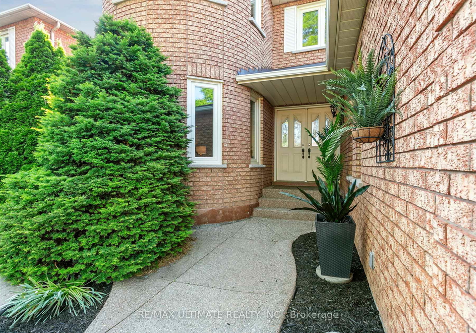 2765-hardy-crescent-oakville-ontario-w12230400