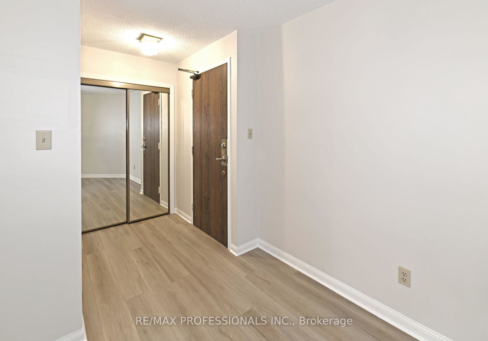 95-la-rose-avenue-etobicoke-ontario-w12230406