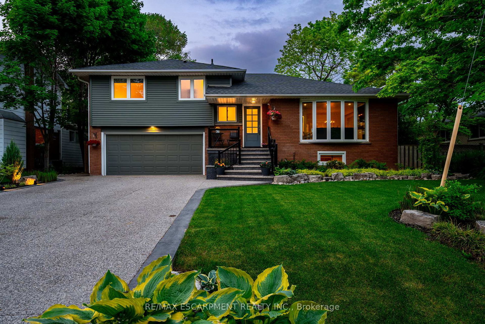 421-southland-crescent-oakville-ontario-w12230497