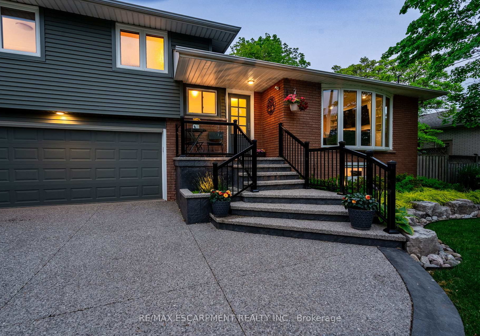 421-southland-crescent-oakville-ontario-w12230497