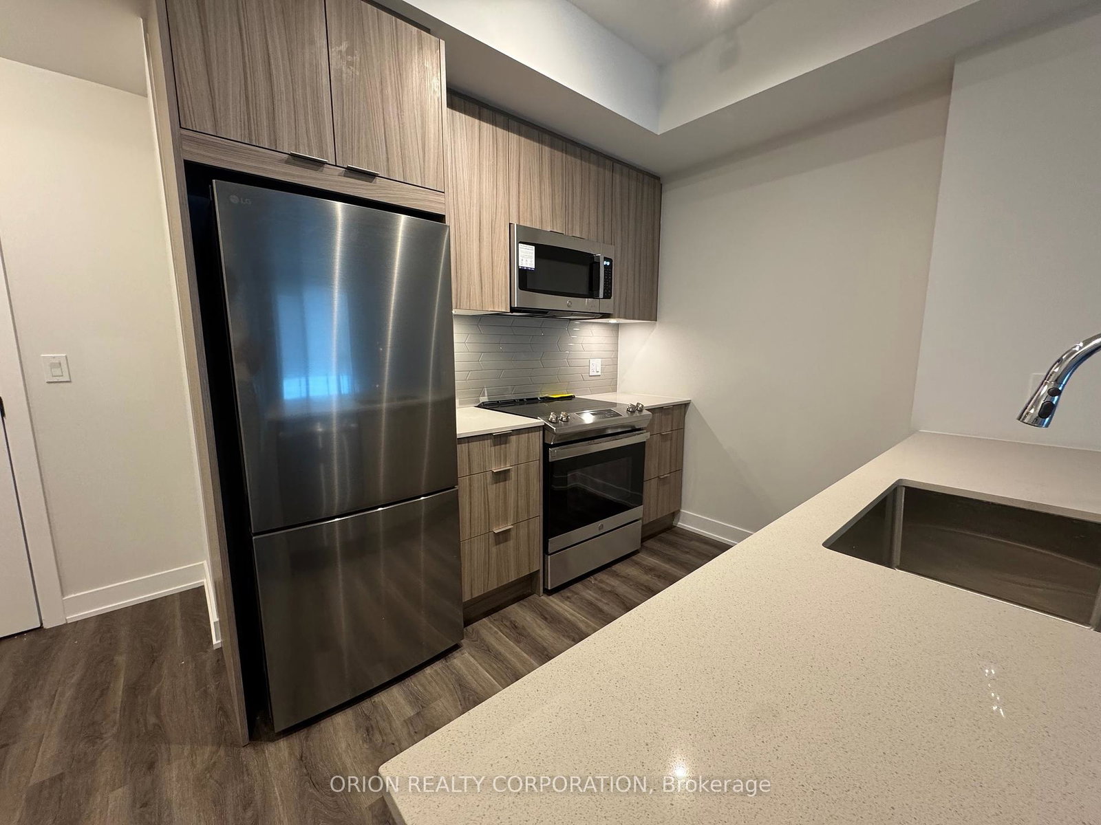 430-square-one-drive-mississauga-ontario-w12230655