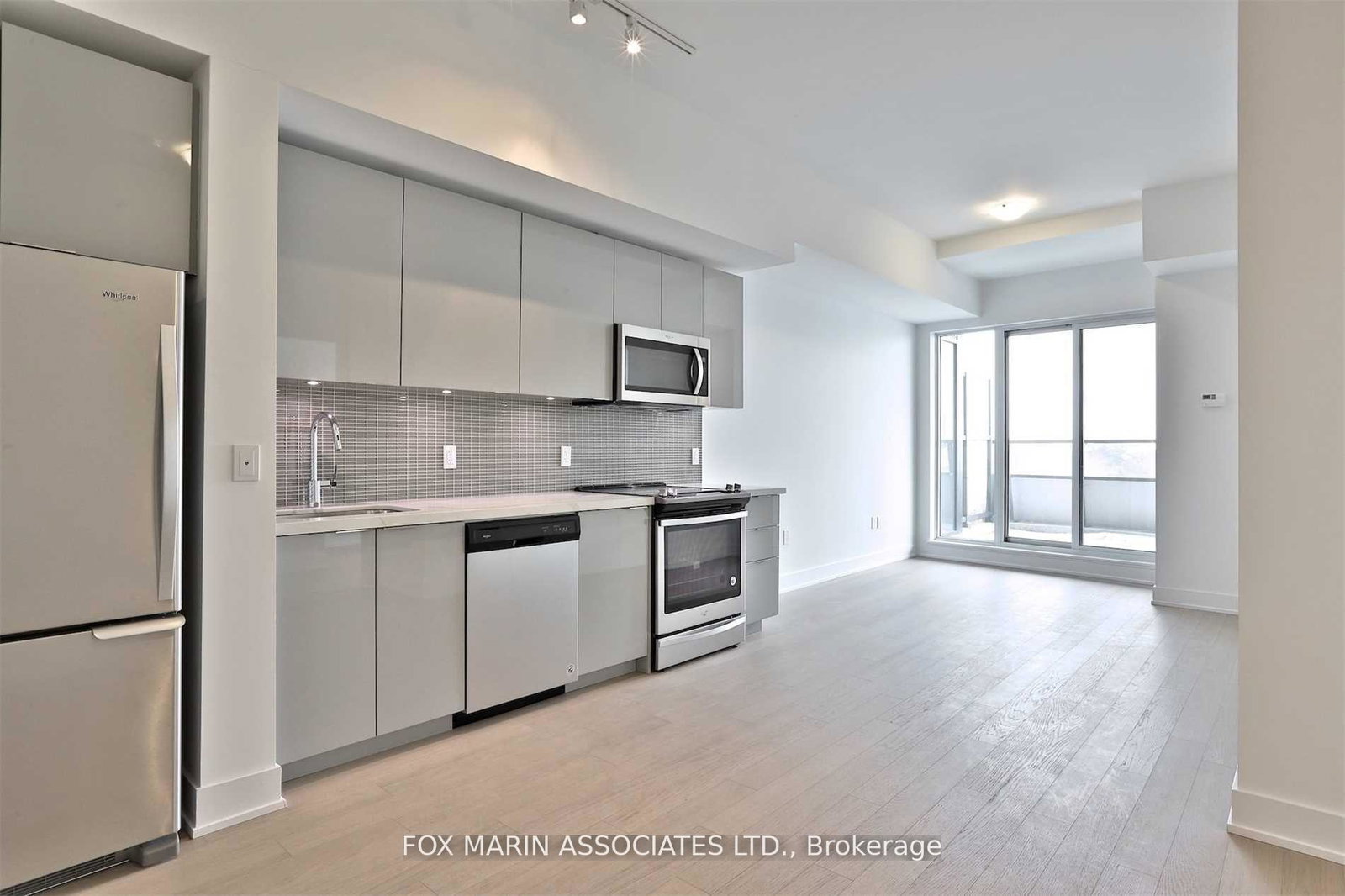 20-shore-breeze-drive-etobicoke-ontario-w12230782