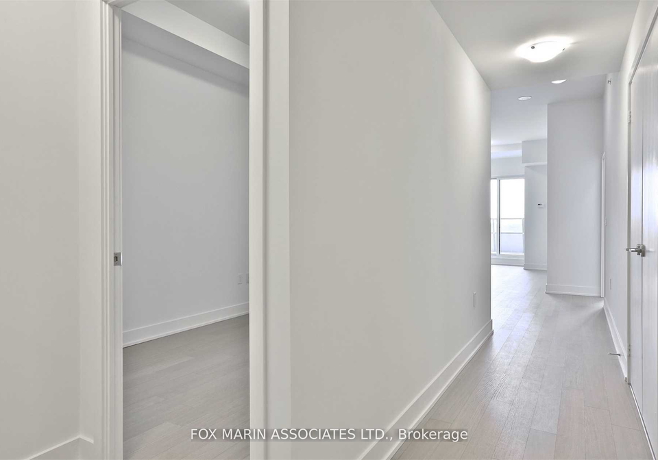 20-shore-breeze-drive-etobicoke-ontario-w12230782