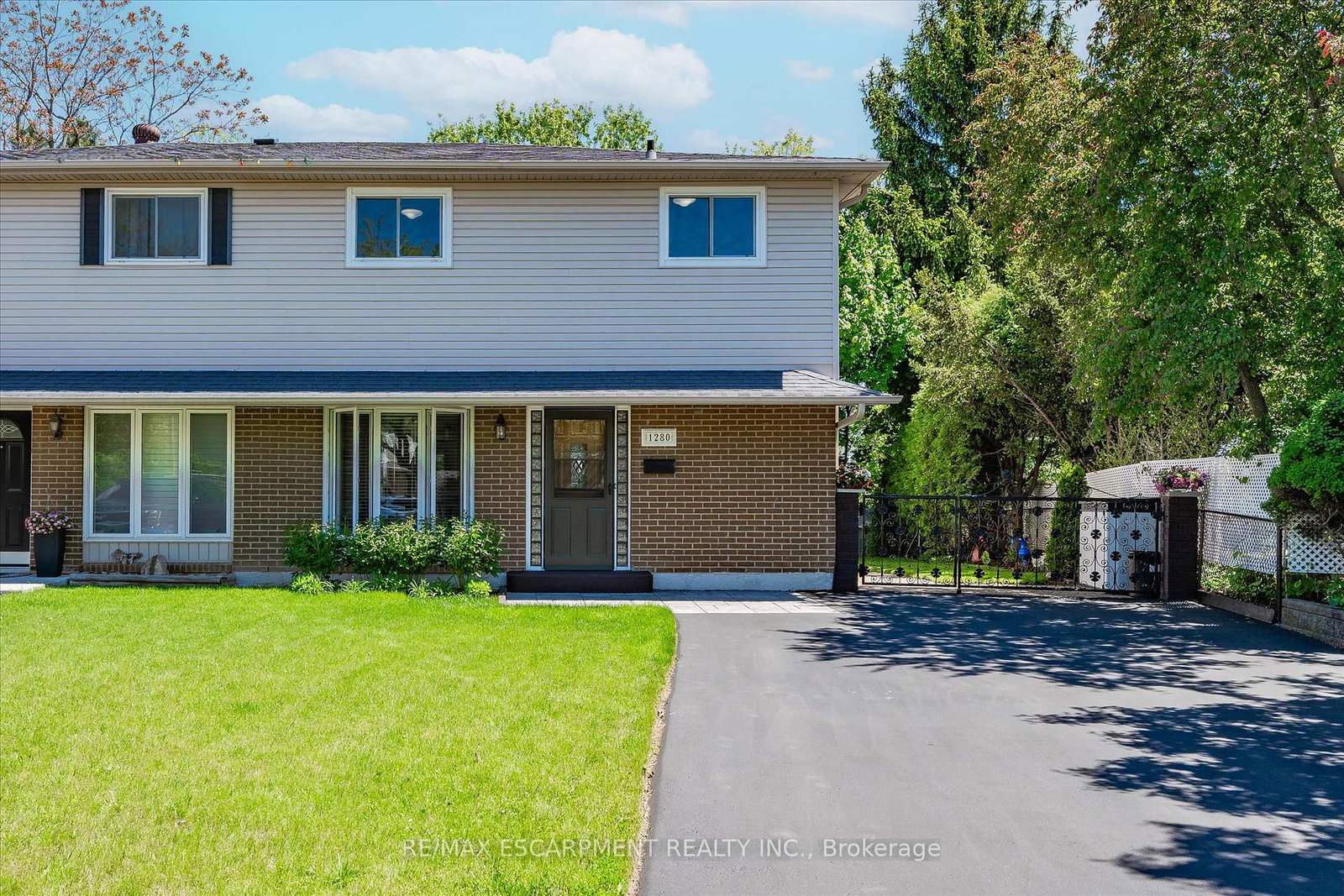 1280-consort-crescent-burlington-ontario-w12230951