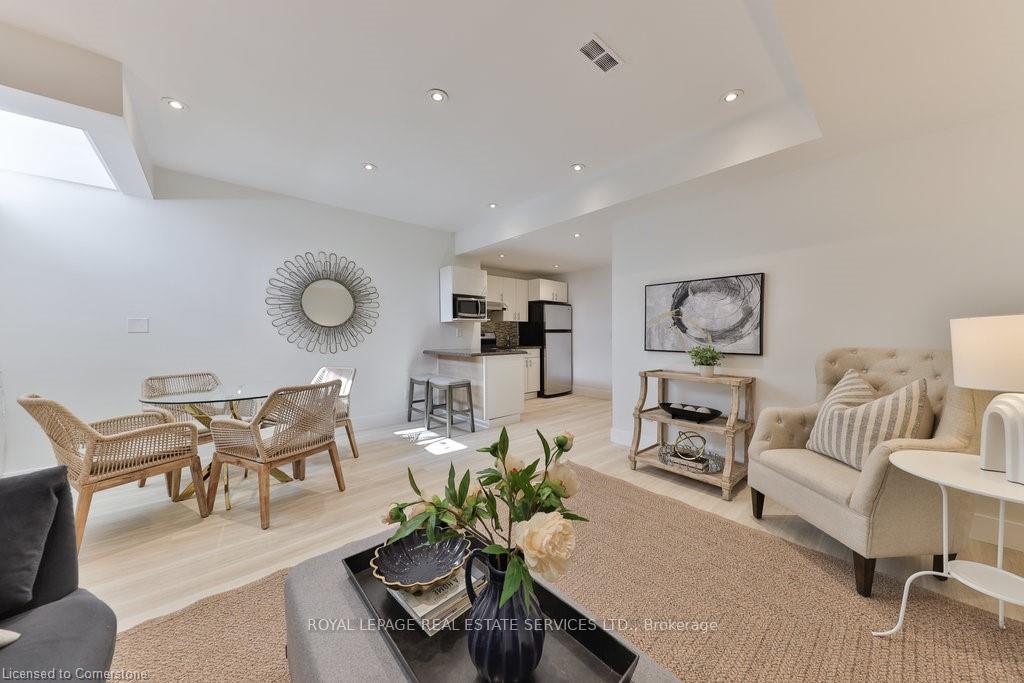 1074-gabriel-place-burlington-ontario-w12230963