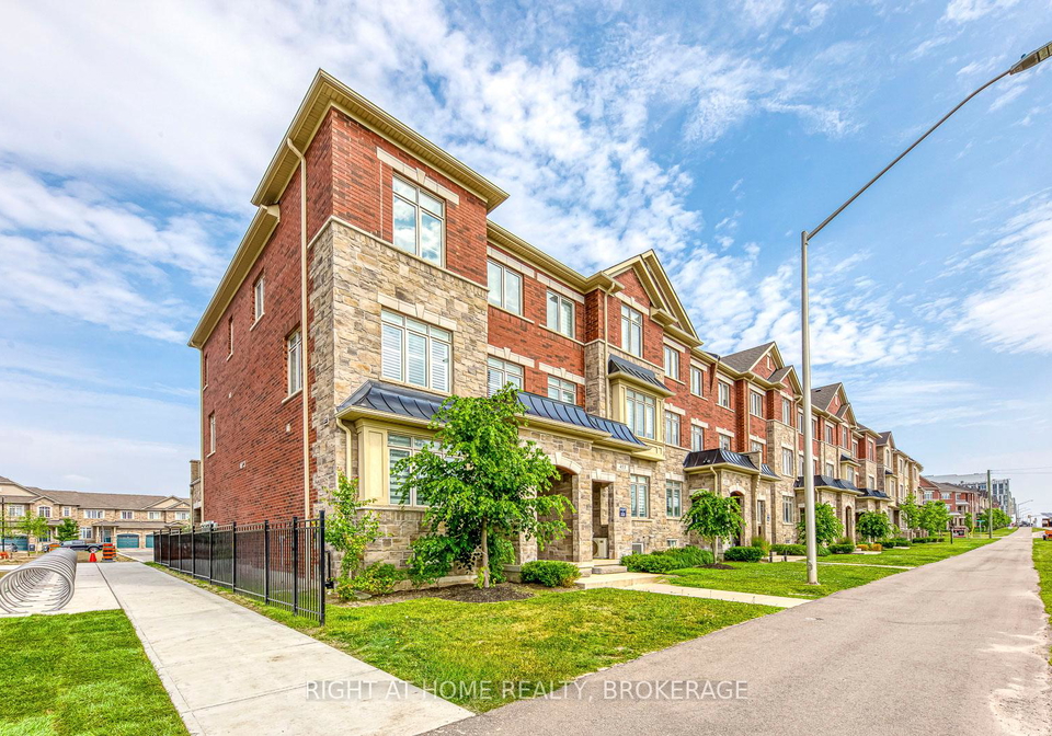 451-dundas-street-e-oakville-ontario-w12231393