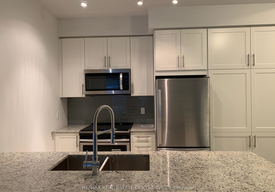 4085-parkside-village-drive-mississauga-ontario-w12231567