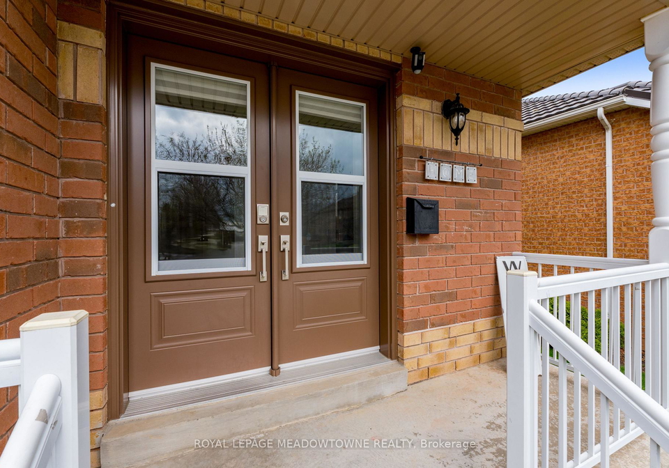 110-mowat-crescent-halton-hills-ontario-w12231666