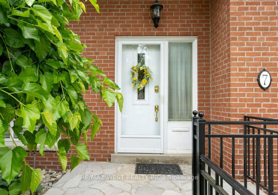 7-keywell-court-etobicoke-ontario-w12231707