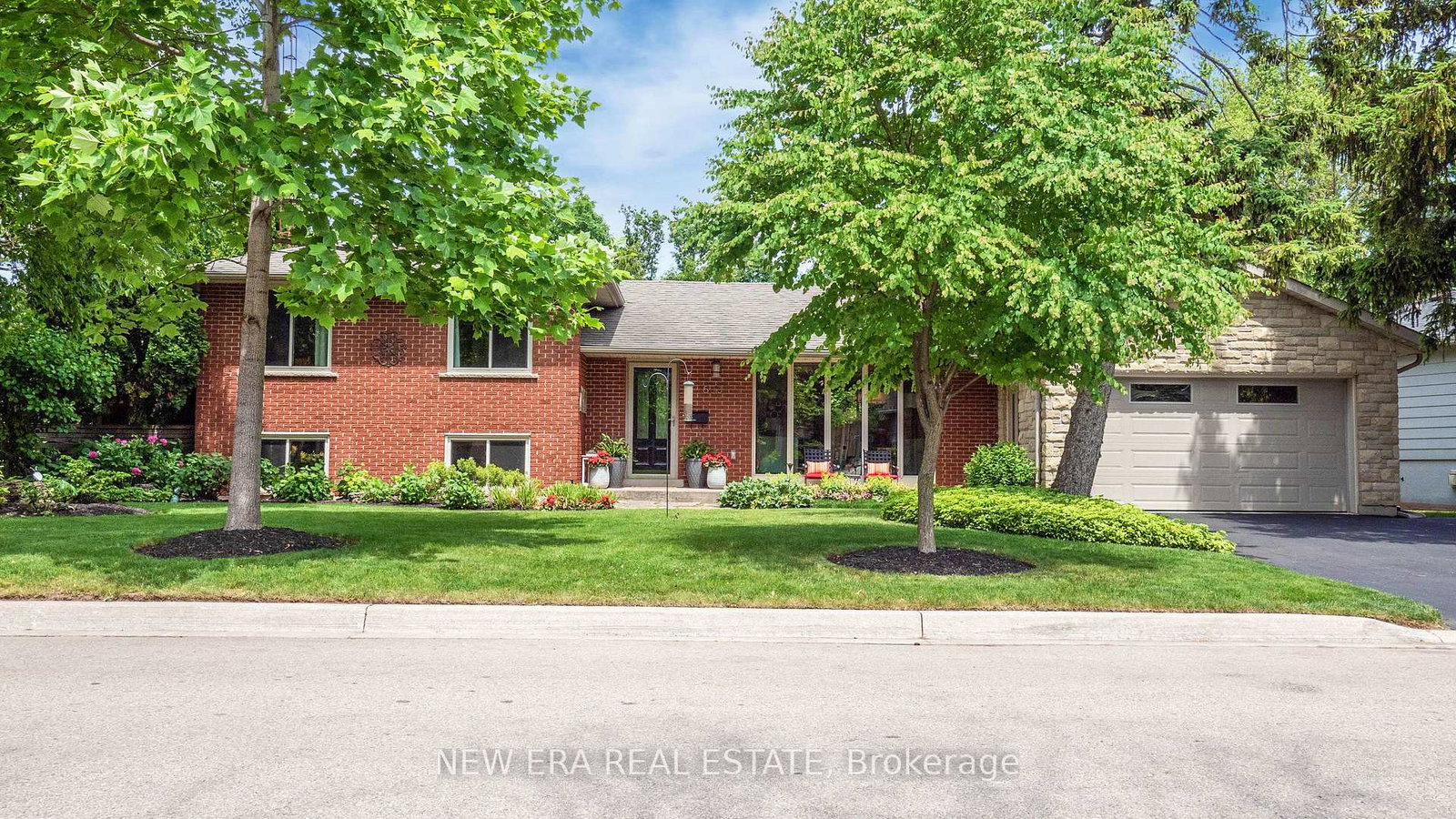 5331-mericourt-road-burlington-ontario-w12231775