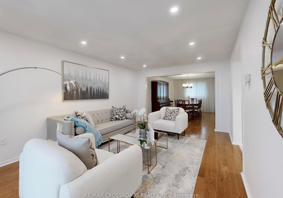 896-willowbank-trail-mississauga-ontario-w12231890