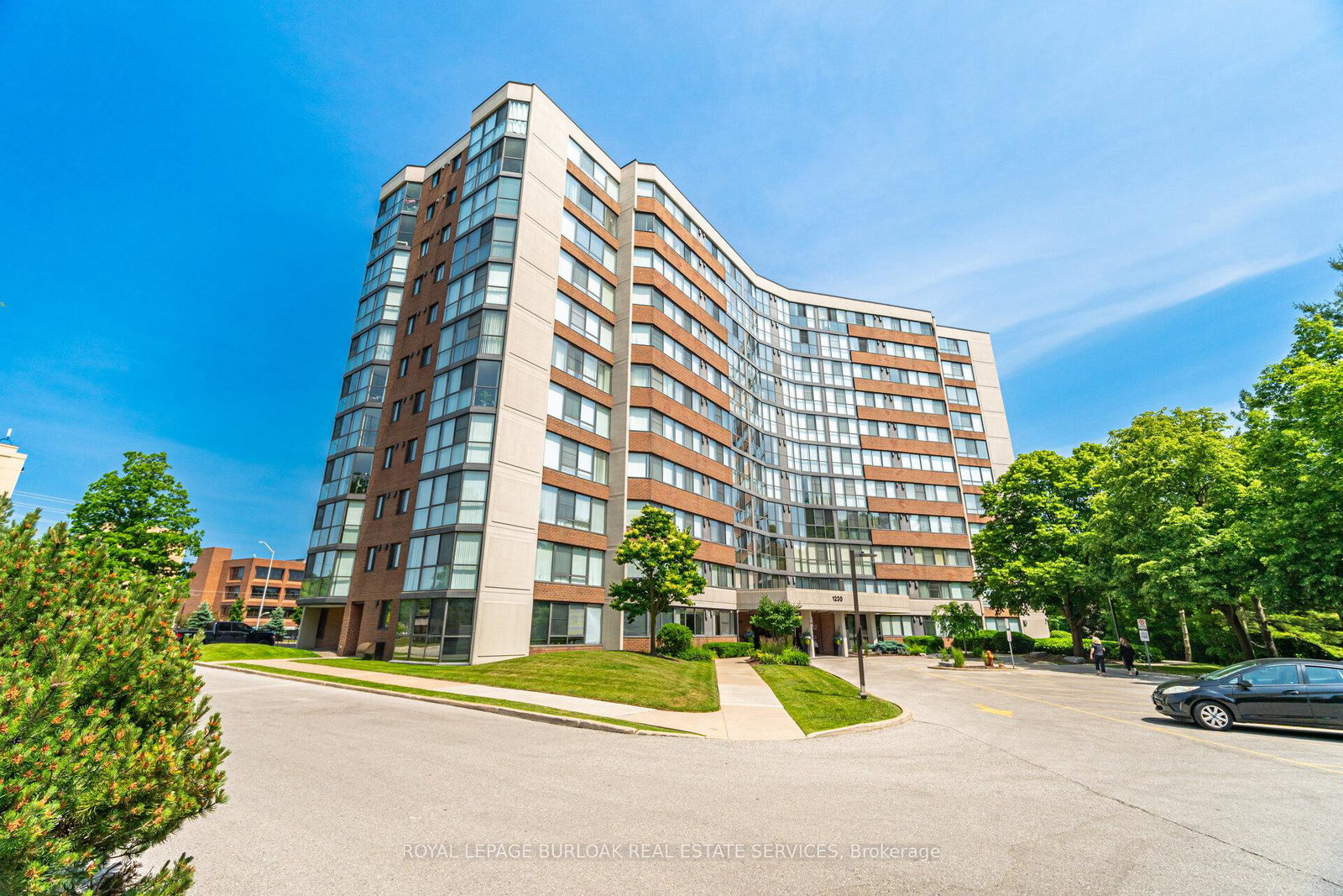 1230-marlborough-court-oakville-ontario-w12231991