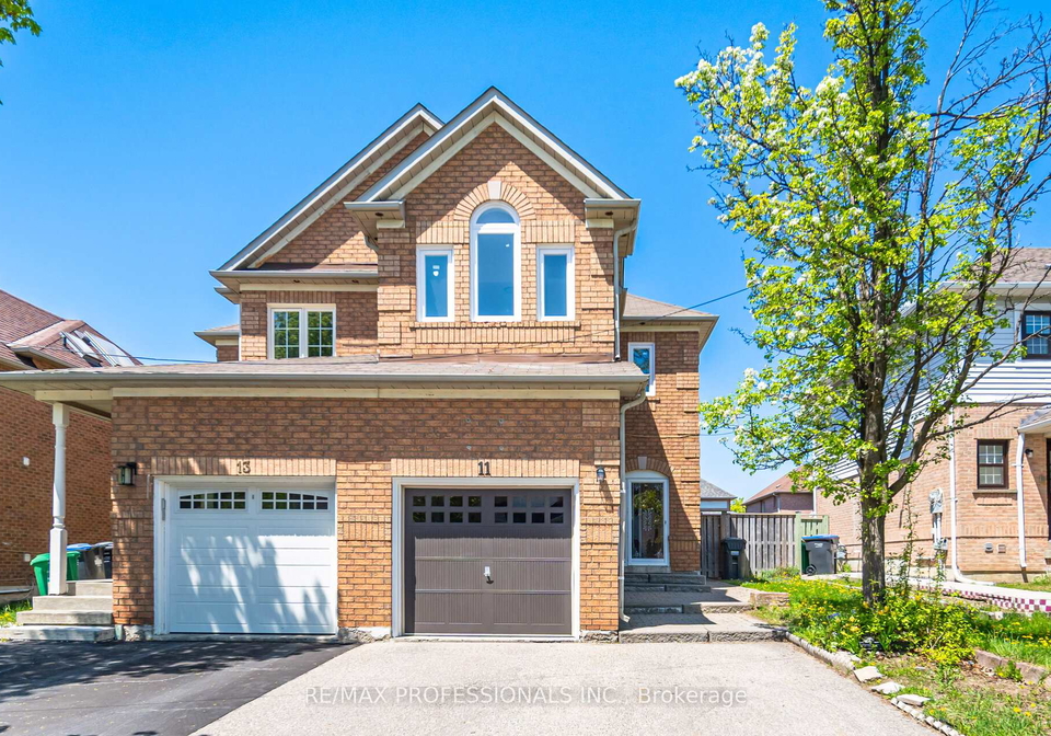 11-asterwind-crescent-brampton-ontario-w12232013
