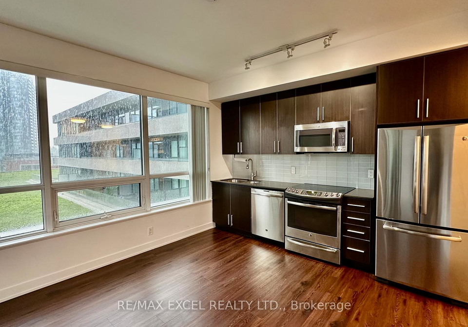 2200-lakeshore-boulevard-etobicoke-ontario-w12232063