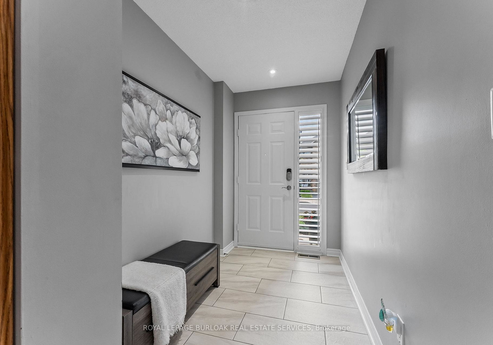 2025-cleaver-avenue-burlington-ontario-w12232338