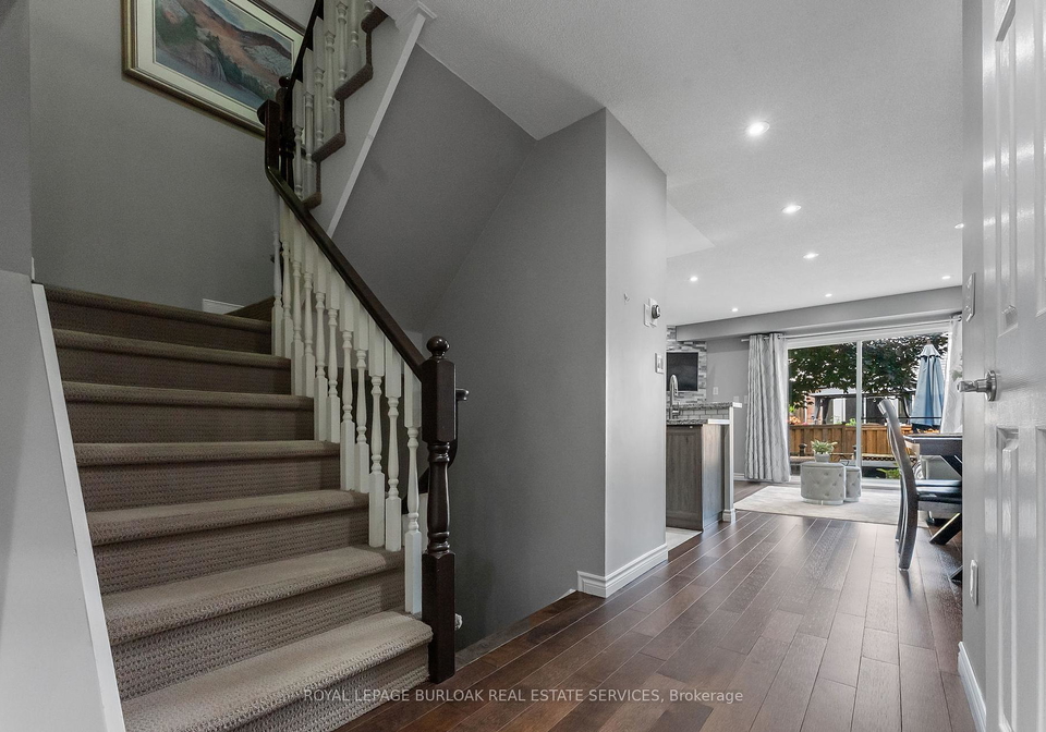 2025-cleaver-avenue-burlington-ontario-w12232338