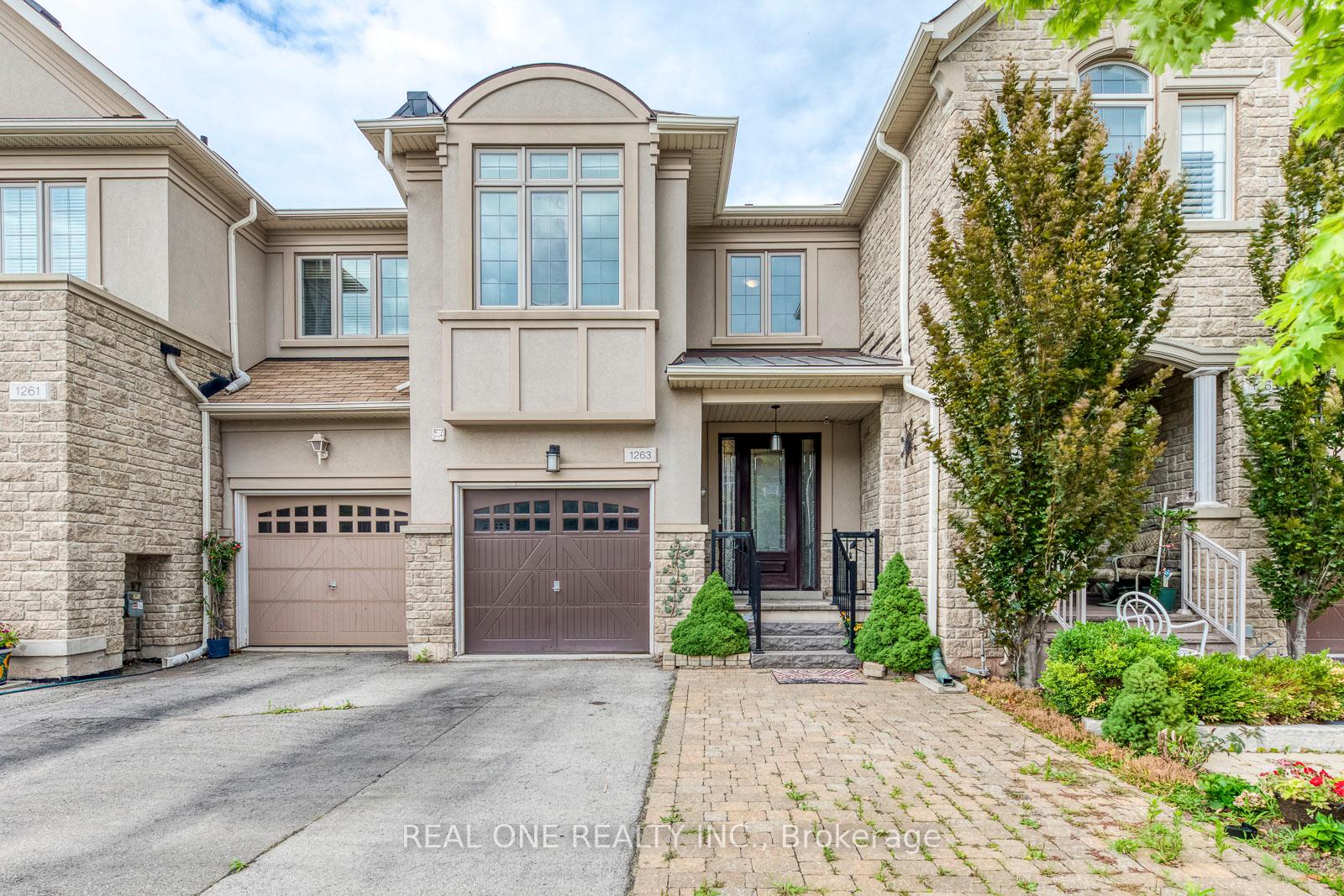 1263-craigleith-road-oakville-ontario-w12232391