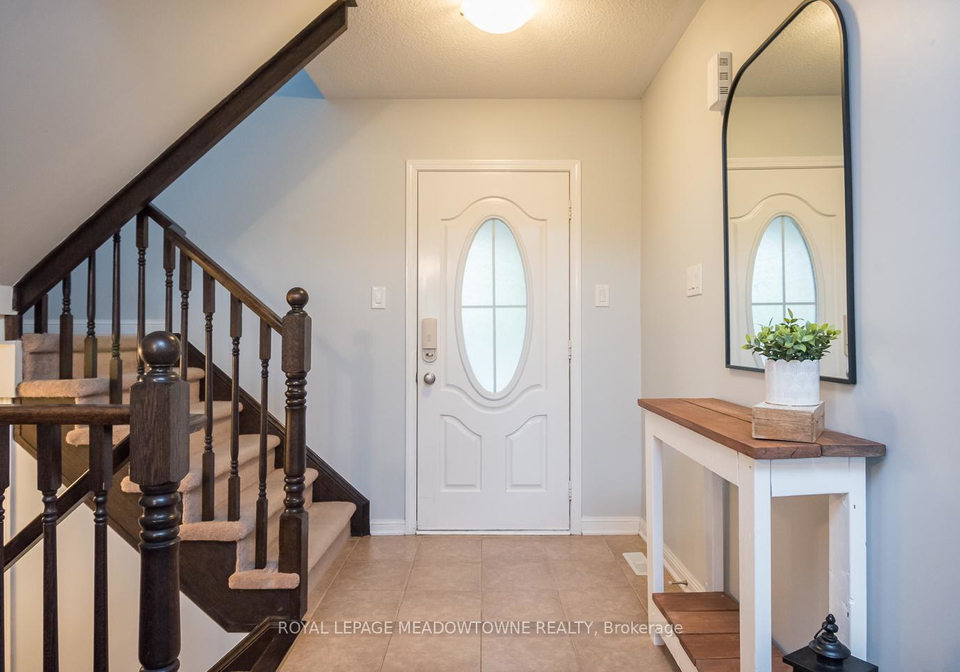 881-brassard-circle-milton-ontario-w12232701
