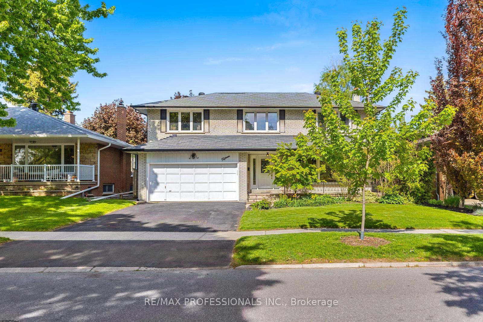 15-warrender-avenue-etobicoke-ontario-w12232813