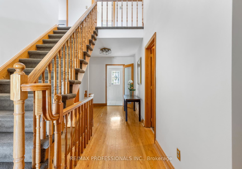 15-warrender-avenue-etobicoke-ontario-w12232813