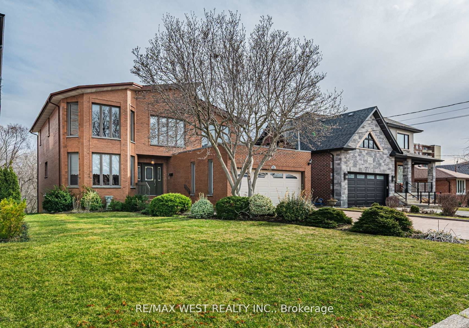 15-cornelius-parkway-north-york-ontario-w12233096