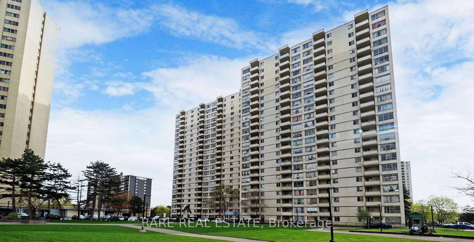 340-dixon-road-etobicoke-ontario-w12233261