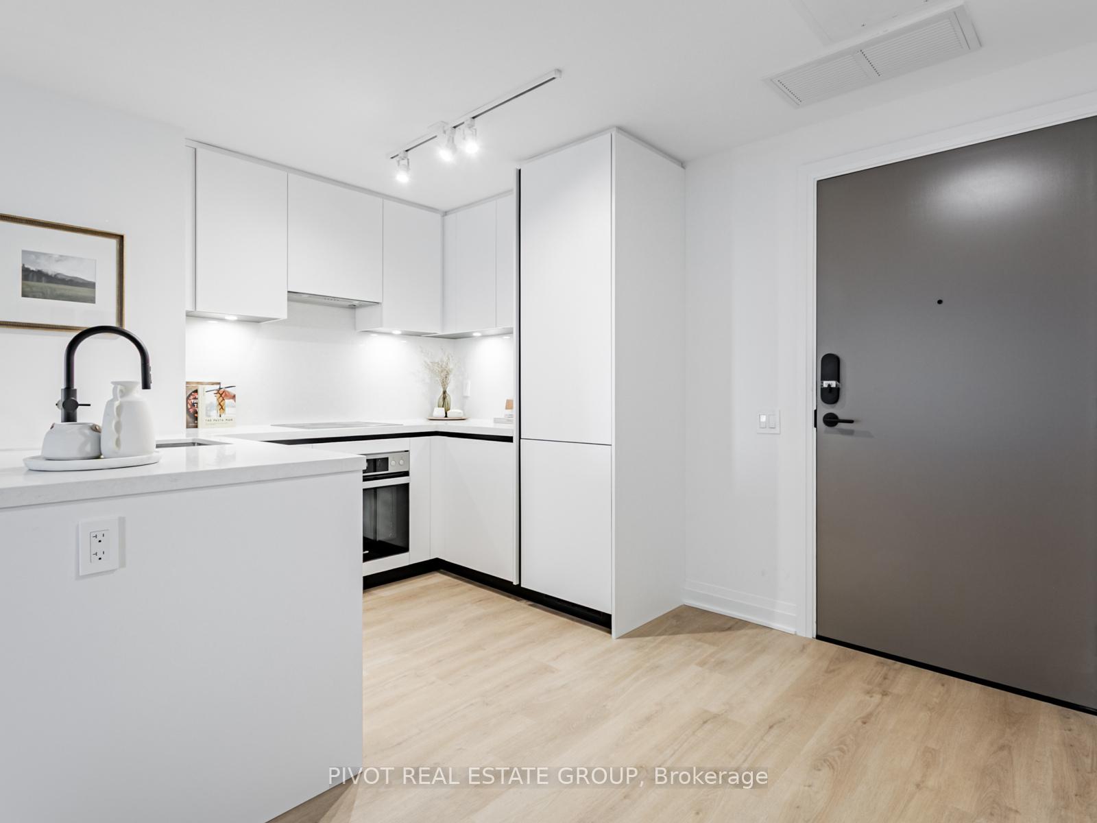 4023-the-exchange-mississauga-ontario-w12233339