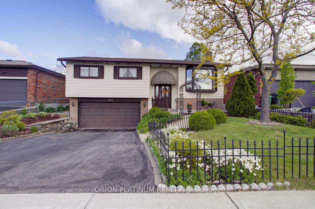 885-forestwood-drive-mississauga-ontario-w12233531