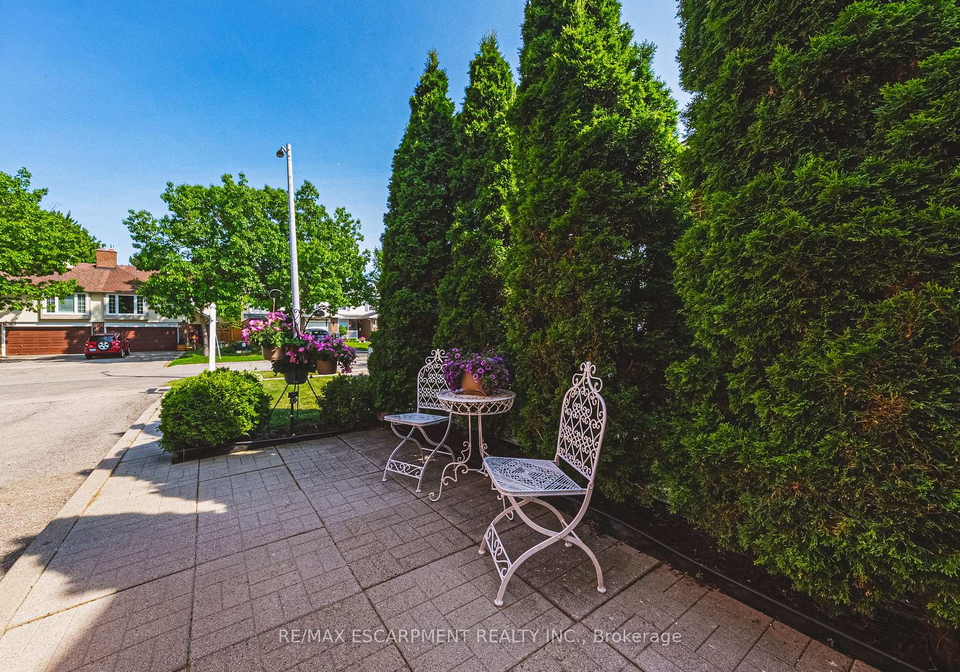 6291-starfield-crescent-mississauga-ontario-w12233574