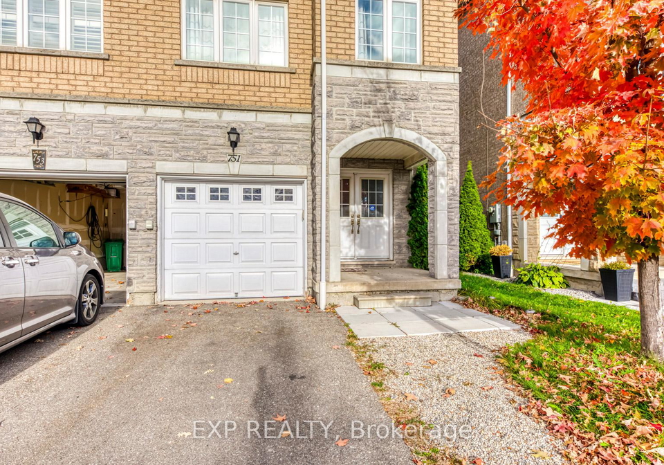 751-candlestick-circle-mississauga-ontario-w12233881