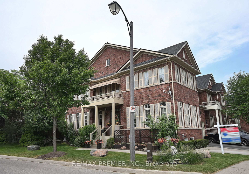 596-holland-heights-milton-ontario-w12233977