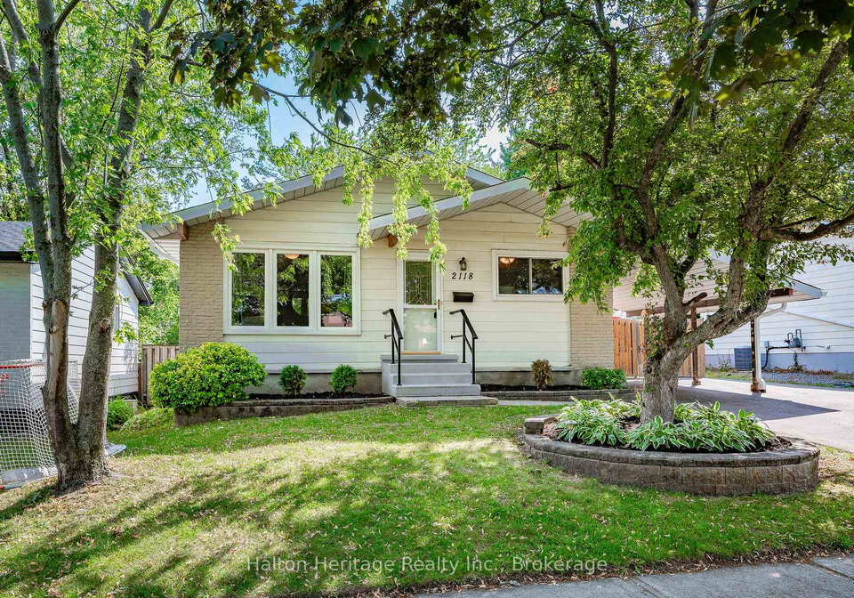 2118-cavendish-drive-burlington-ontario-w12234604