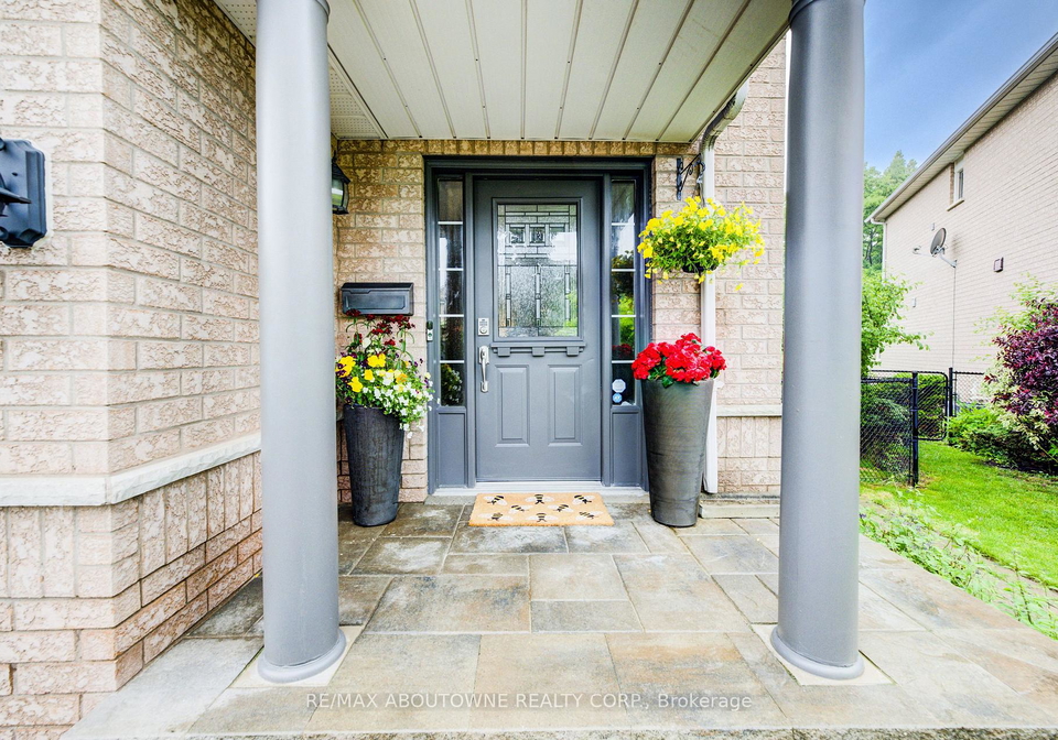 399-ravineview-way-oakville-ontario-w12234662