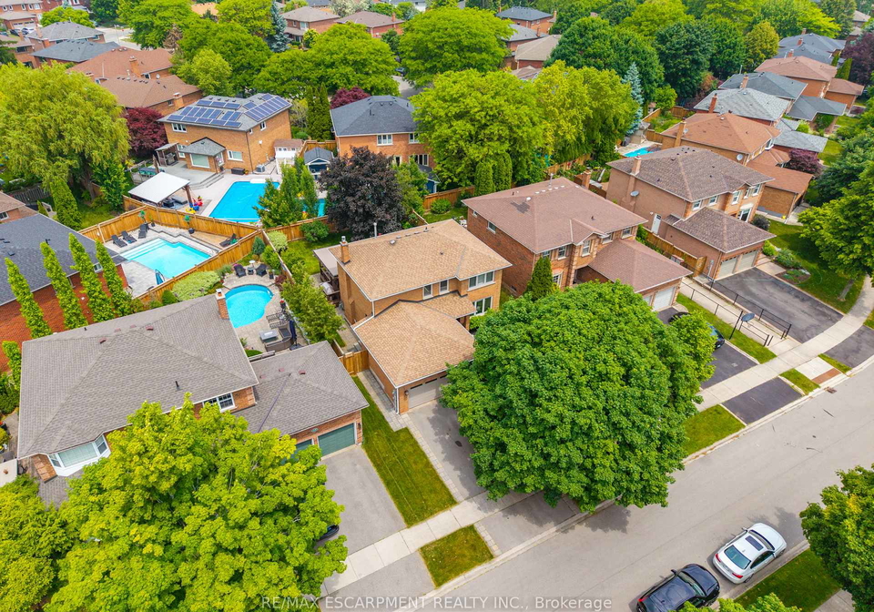 139-warner-drive-oakville-ontario-w12234753