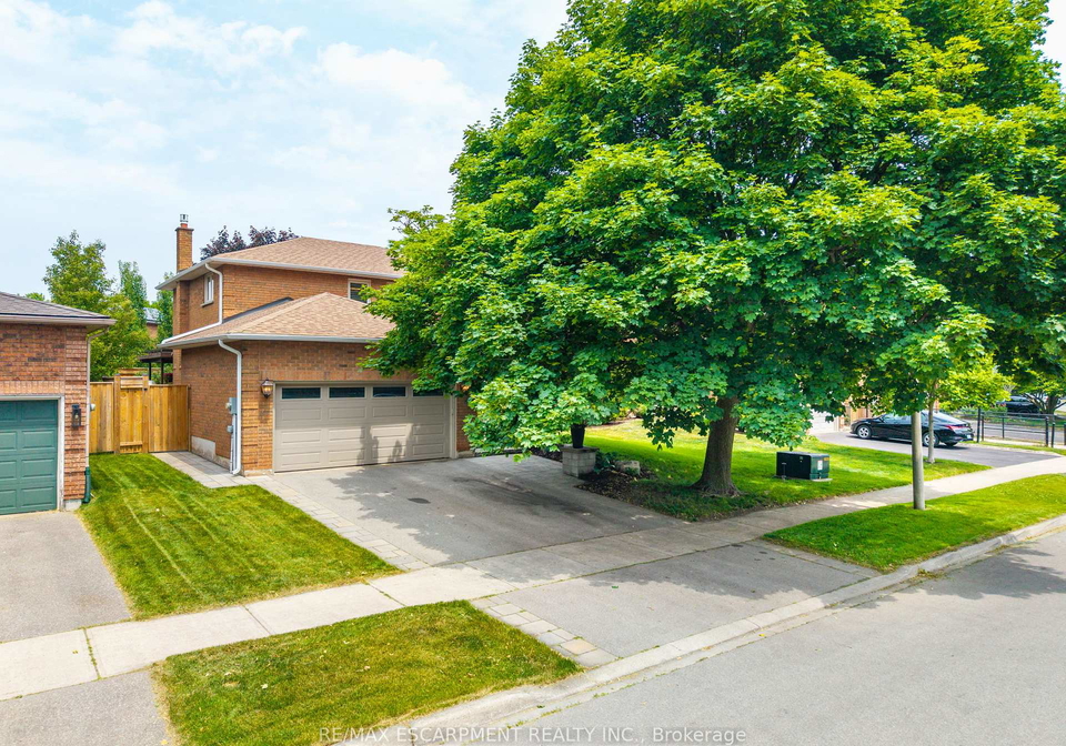 139-warner-drive-oakville-ontario-w12234753