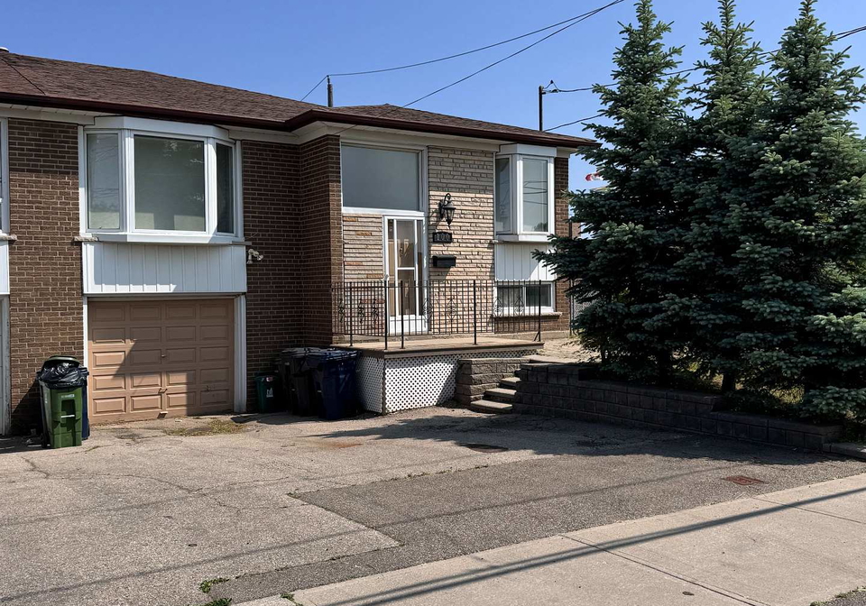 100-spenvalley-drive-york-ontario-w12234864