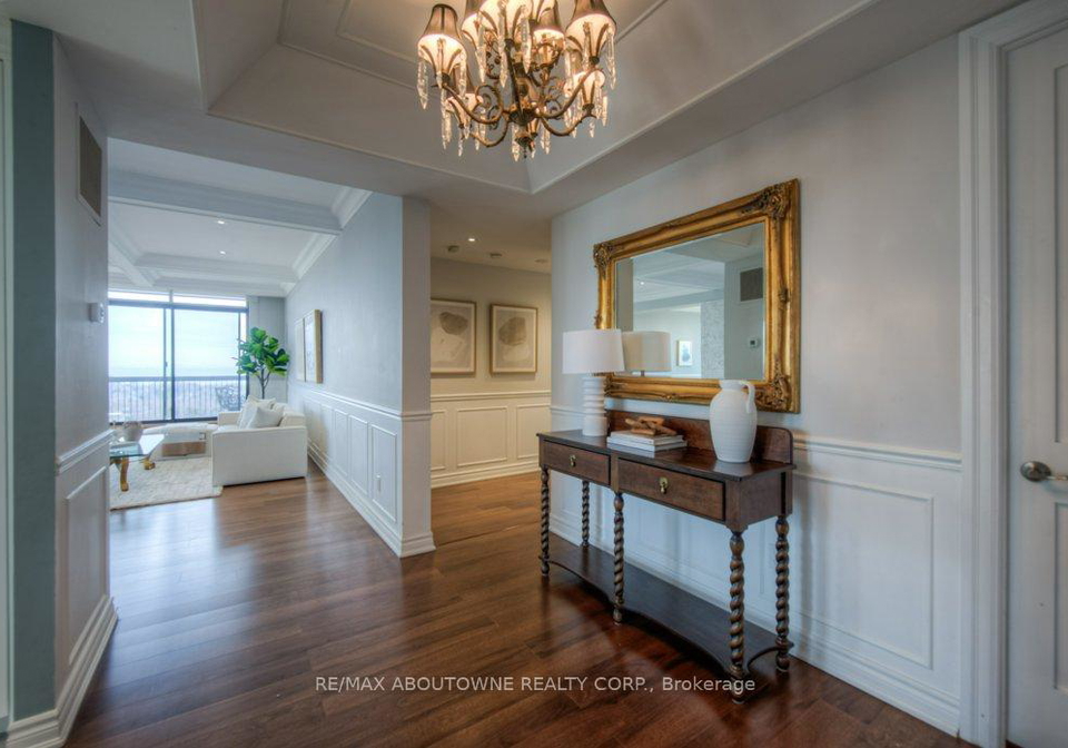 2180-marine-drive-oakville-ontario-w12234890