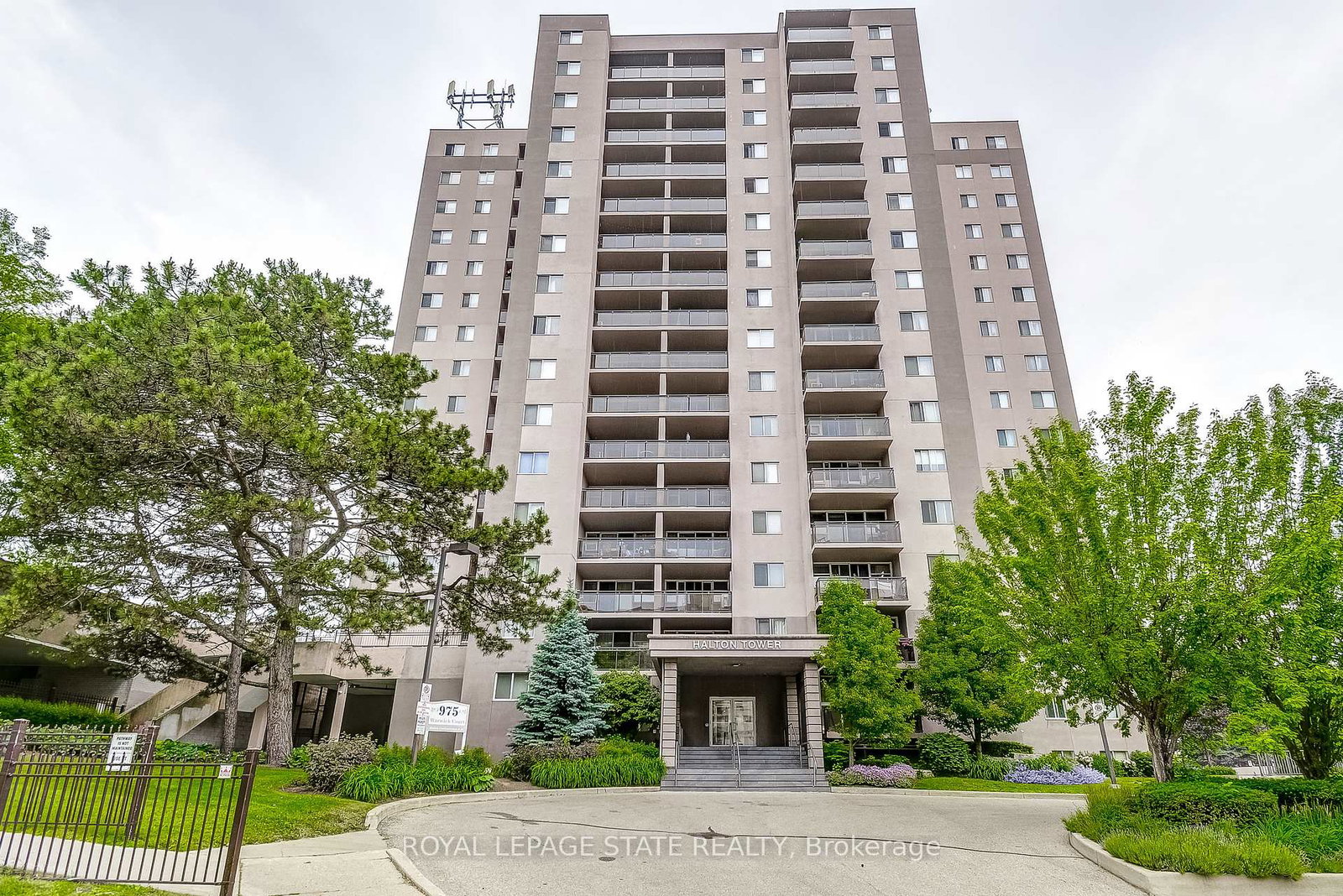 975-warwick-court-burlington-ontario-w12236093