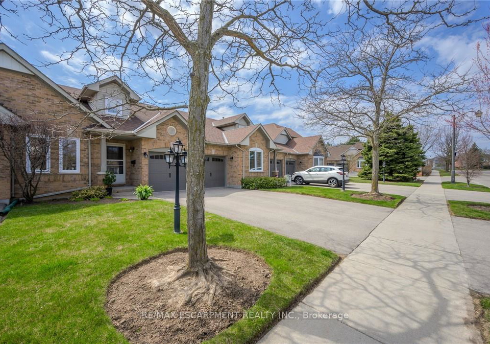 4275-millcroft-park-drive-burlington-ontario-w12236164